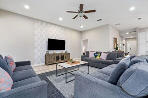 テレビ、Netflix、ストリーミングサービス