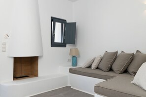 Premium 2 Bedroom House with sea view | Living area