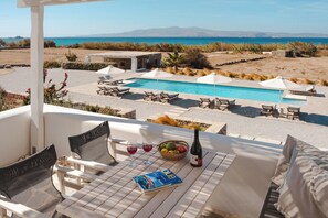 Premium 2 Bedroom House with sea view | 高級寢具、Select Comfort 床墊、客房內保險箱、書桌