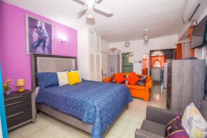 Bügeleisen/Bügelbrett, WLAN, Bettwäsche