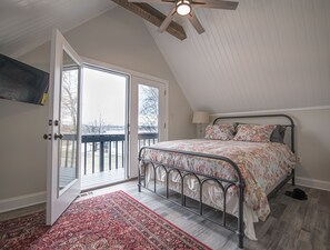 4 室のベッドルーム、旅行用ベビーベッド、WiFi (無料)、ベッドシーツ