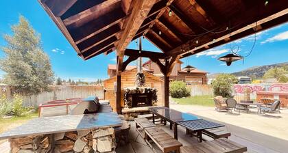 â€ïžCustom Rustic Ranch inđ»Hot Tubđ§ââïžCold Tankđ„¶BBQđTheatređœPoolđ±LibraryđGamesđŻđâ ïžđ€GymđȘ