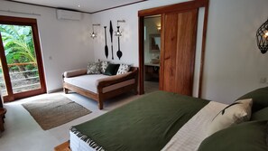 5 bedrooms, in-room safe, desk, free WiFi