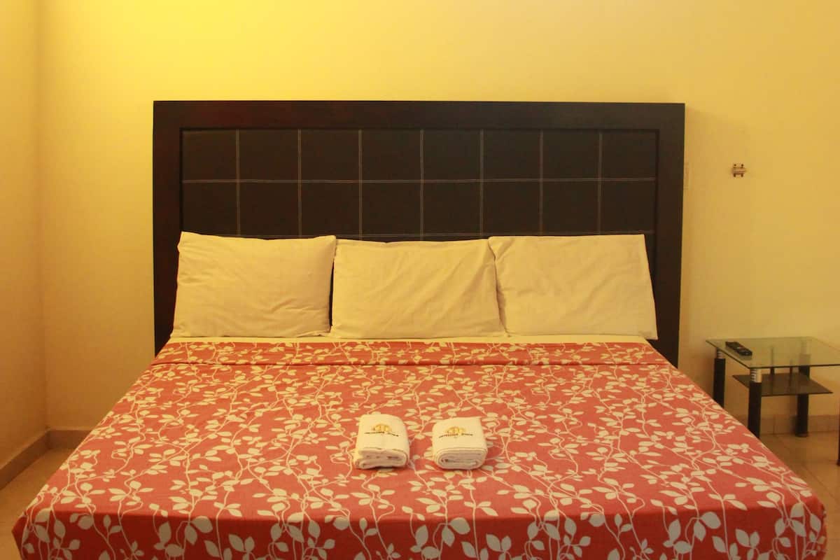 Comfort Room, 1 Double Bed (Fan)