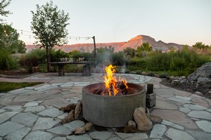 المنطقة المحيطة بالمنشأة