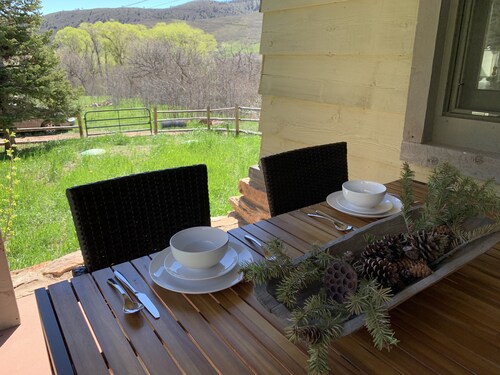 Elegant Guest House on Cuchara River