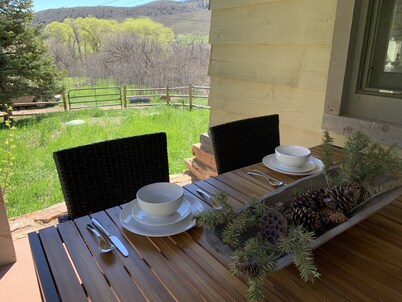 Elegant Guest House on Cuchara River