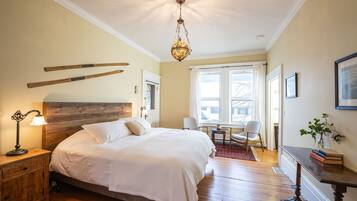 4 bedrooms, free WiFi, bed sheets