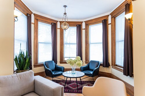 Heritage Location in Heart of Revelstoke