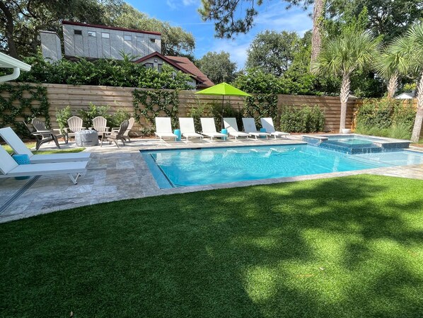 Outdoor pool, a heated pool
