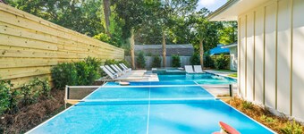 The Palm - East Beach Private Retreat - Saltwater Pool, Hot Tub, Beach Access!