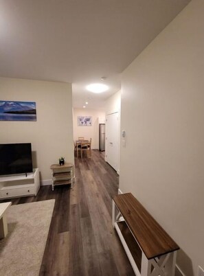 Interior - Putting Green Paradise: Two- Bedroom Suite (Langford)