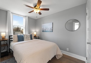 2 bedrooms, iron/ironing board, WiFi, bed sheets - Broad Street Suite 1 |Parking Available |Downton |Walkable |Above Restaurant | King & Queen Bedroom (Lake Geneva)