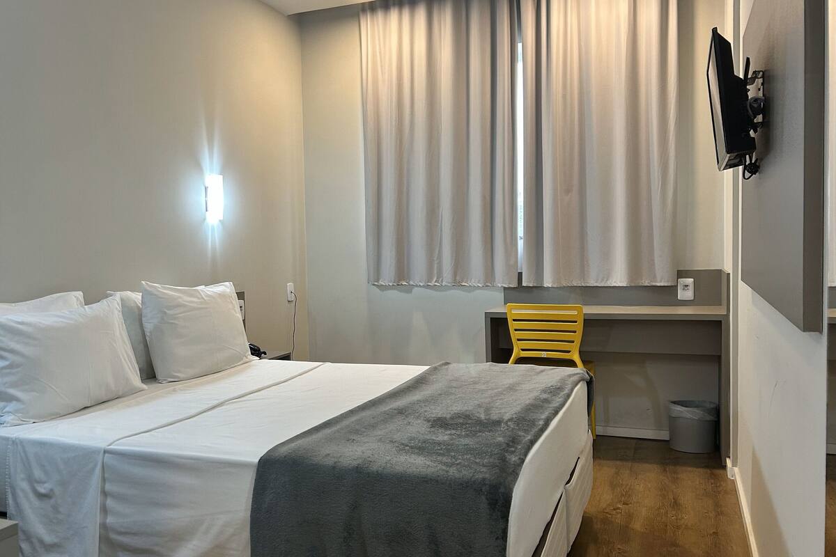 Minibar, laptop workspace, WiFi (free), bed sheets
