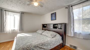4 bedrooms, iron/ironing board, travel crib, internet