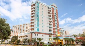 Exterior - OCEAN SUNRISE ~ 2B/2B Condo ~ Affordable Luxury (Myrtle Beach)