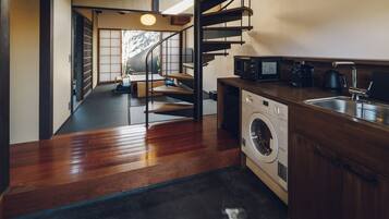 Casa tradicional, para no fumadores | Cocina privada | Refrigerador y utensilios de cocina