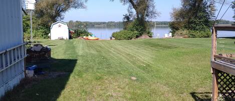 المنطقة المحيطة بالمنشأة