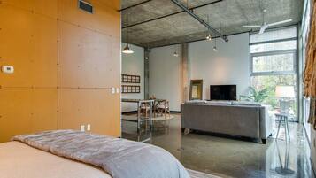 1 habitación, tabla de planchar con plancha, wifi y ropa de cama