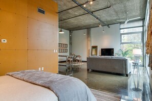 1 bedroom, iron/ironing board, WiFi, bed sheets