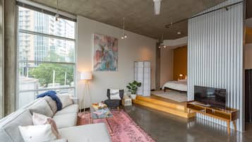 2 habitaciones, tabla de planchar con plancha, wifi y ropa de cama