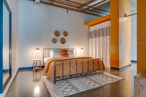 1 bedroom, iron/ironing board, WiFi, bed sheets