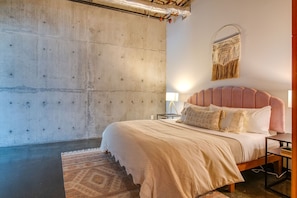 1 habitación, tabla de planchar con plancha, wifi y ropa de cama 