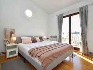 3 chambres, accès à Internet