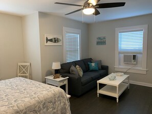 1 bedroom, iron/ironing board, WiFi