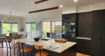 Paradise house with a pool, deck and amazing view