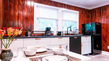 Fridge, microwave, stovetop, coffee/tea maker