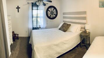 2 bedrooms, free WiFi, bed sheets, wheelchair access