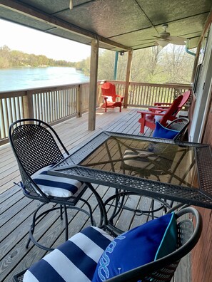Property grounds - Cabin Right on Current River, conveniently located close to town. (Doniphan)