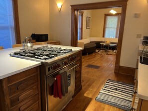 Interior - The Barlow (Hotchkiss)