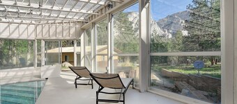 PRIVATE INDOOR HOT SPRINGS POOL~RETRO GEODESIC DOME~CHALK CLIFFS VIEW~WILDLIFE