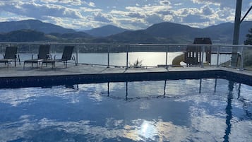 Piscine extérieure, piscine chauffée