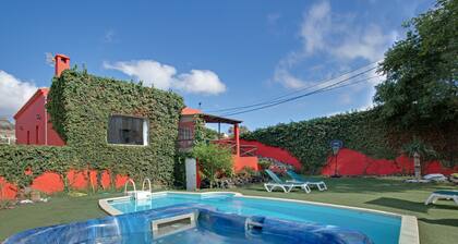 Villa "La Alpispa" in the countryside with Pool, Wi-Fi, Terrace & Garden