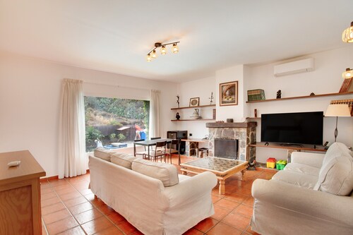 Villa "La Alpispa" auf dem Lande mit Pool, WLAN, Terrasse und Garten
