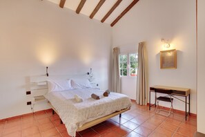 3 camere, ferro/asse da stiro, Wi-Fi gratuito, lenzuola