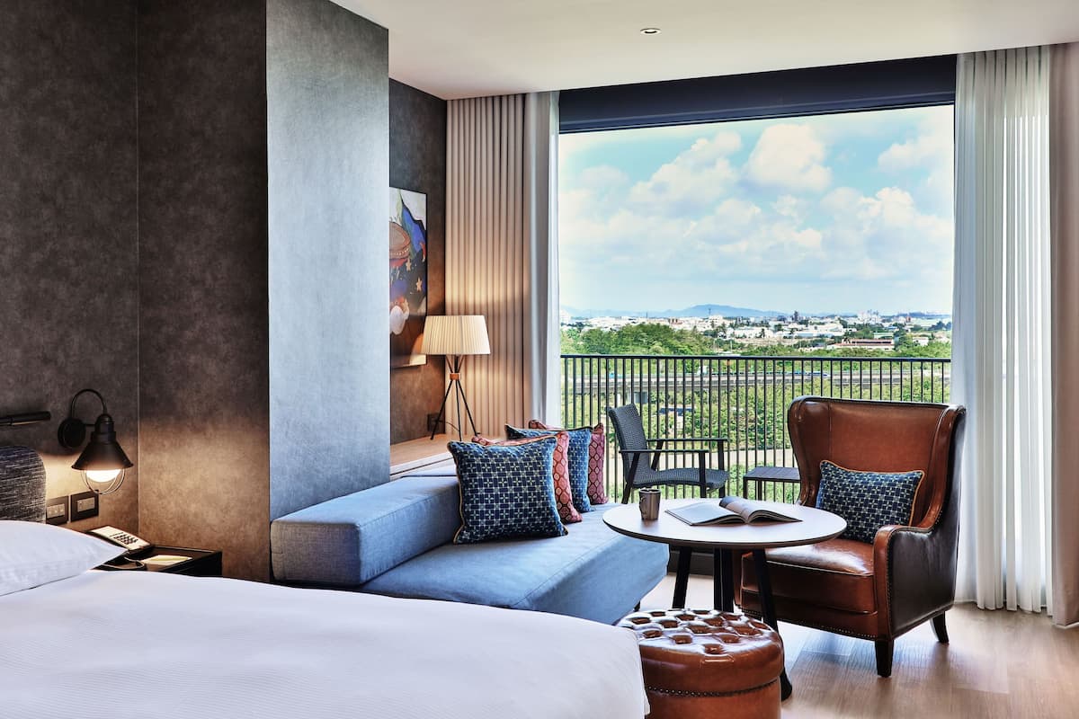 grand deluxe family suite | balcony view