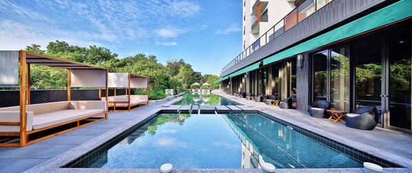 Outdoor pool, pool loungers