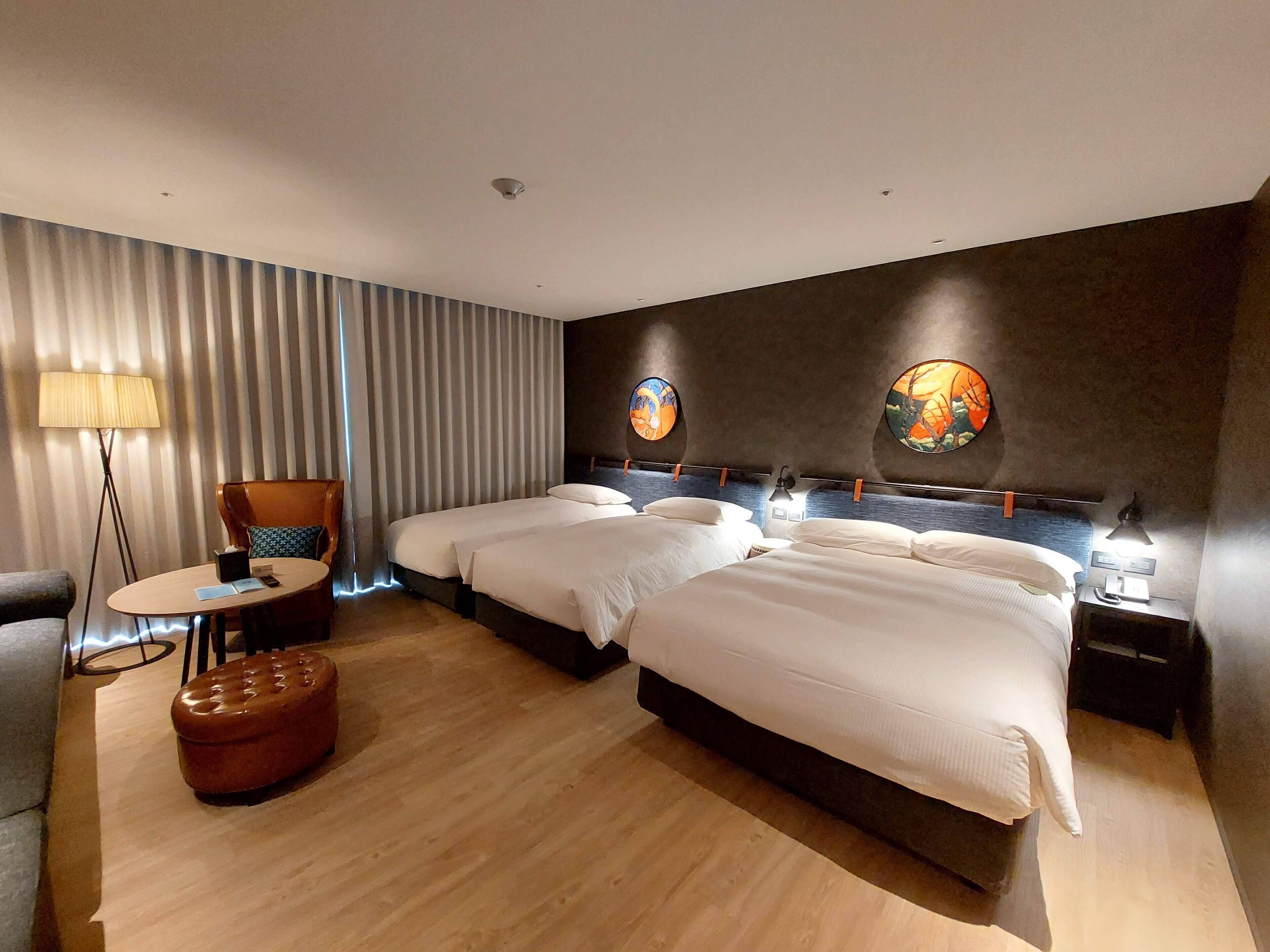 deluxe family queen - 4 pax | 1 bedroom, blackout curtains, soundproofing, free wifi