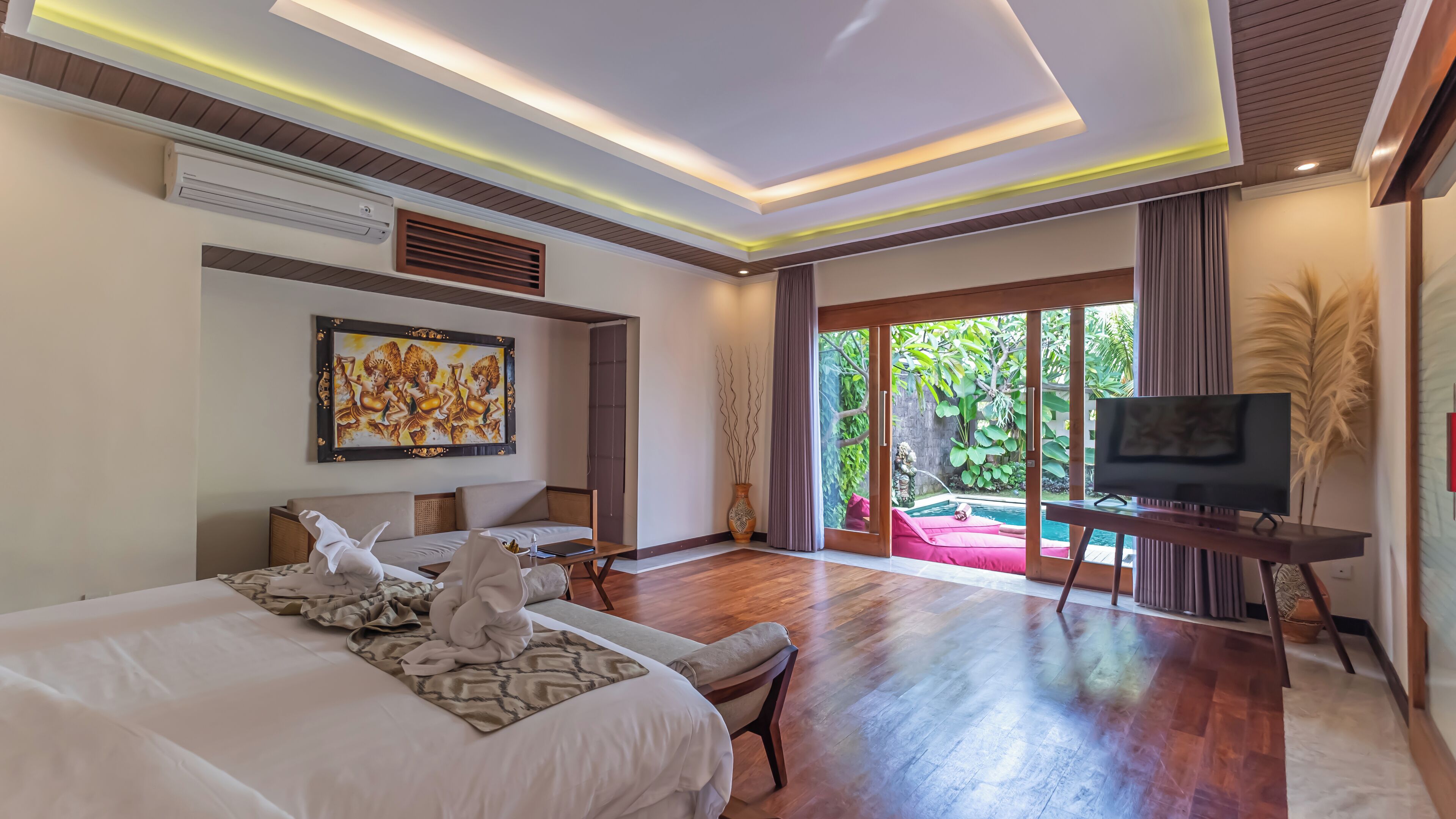 Ropa de cama de alta calidad y minibar 