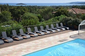 Indoor pool, outdoor pool - Villa 1 Chambre (2 - 4 Personnes) (Sainte-Lucie de Porto-Vecchio)