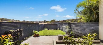 VILA AZUL | Short walk to beach , WIFI | Accom Holidays