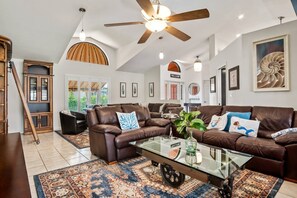 Televisio, takka, DVD-soitin