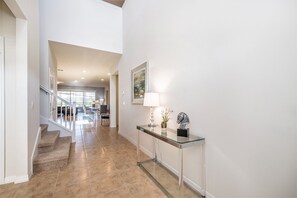 Room - 8bdrmgetawayvacation Villa (Kissimmee)