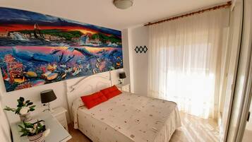 2 slaapkamers, een bureau, een strijkplank/strijkijzer, wifi (toeslag)