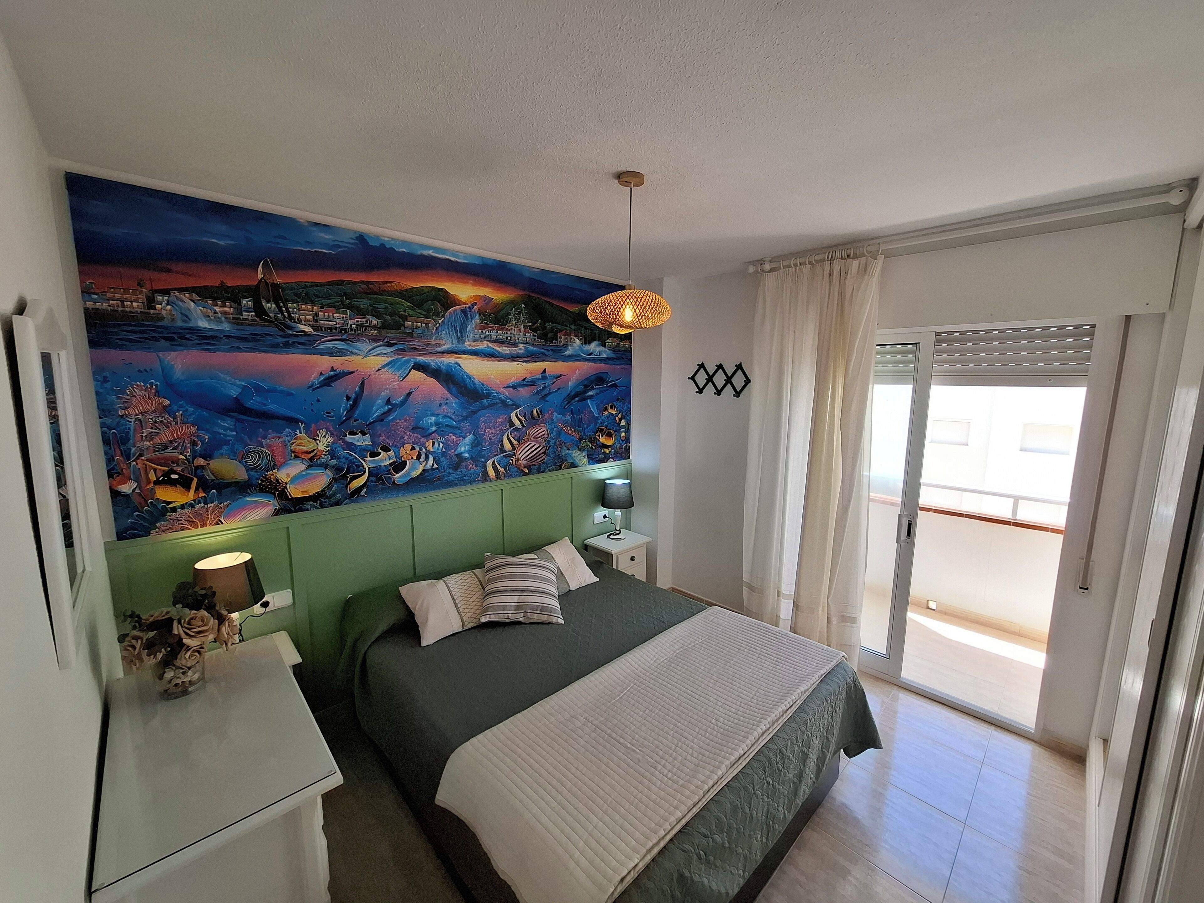 2 slaapkamers, een bureau, een strijkplank/strijkijzer, wifi (toeslag)