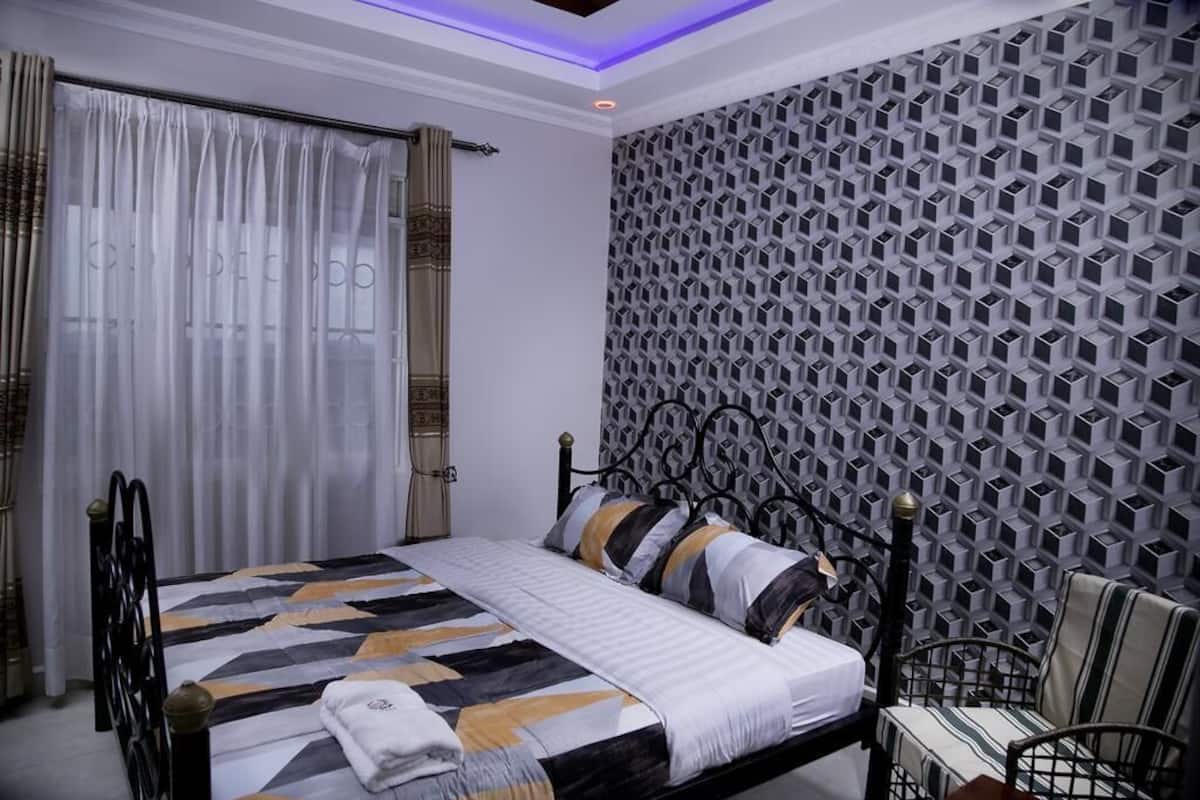 Deluxe Double Room | Individually decorated, desk, free WiFi